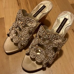 Pearl & gold evening wedge size 8 M Adrienne Vittadini